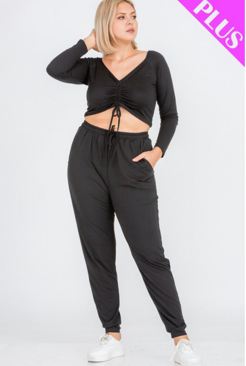 PLUS- High waisted loose fit joggers (Black)